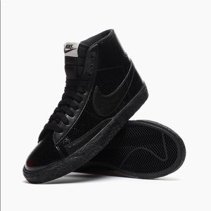 Nike Blazer Mid